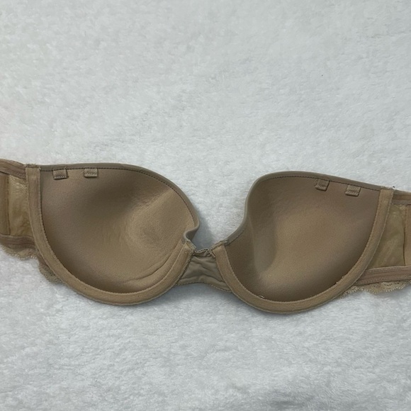 GAP Tan Seamless Strapless Bra Intimates - Picture 5 of 9
